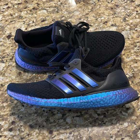 UltraBoost 5.0 DNA 'Black Metallic Blue' GY8614 Men’s Size 7/Women’s Size 8.5 - Picture 9 of 14